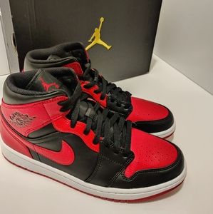 *SOLD*Air Jordan 1 Mid Banned Bred (2020)